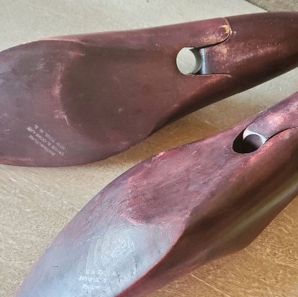 Vintage Wood Shoe Stretchers set of 2 - Picture 5 of 7